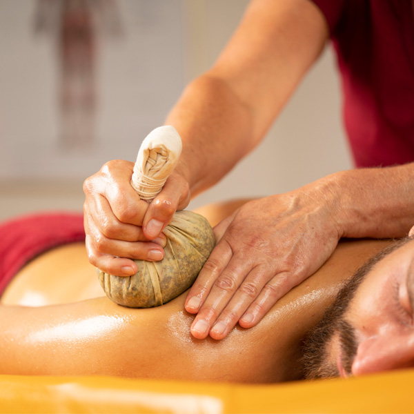 Ayurveda Behandlungen & Ayurveda Massagen